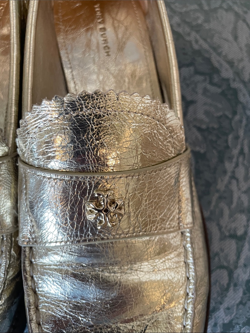 Tory Burch Metallic Gold Leather Loafers 10.5 - Picture 2 of 5